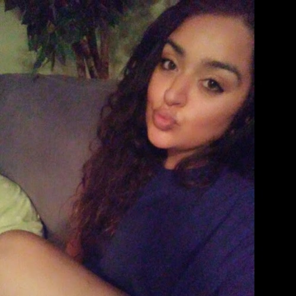 Meet your Posher, Cecilia